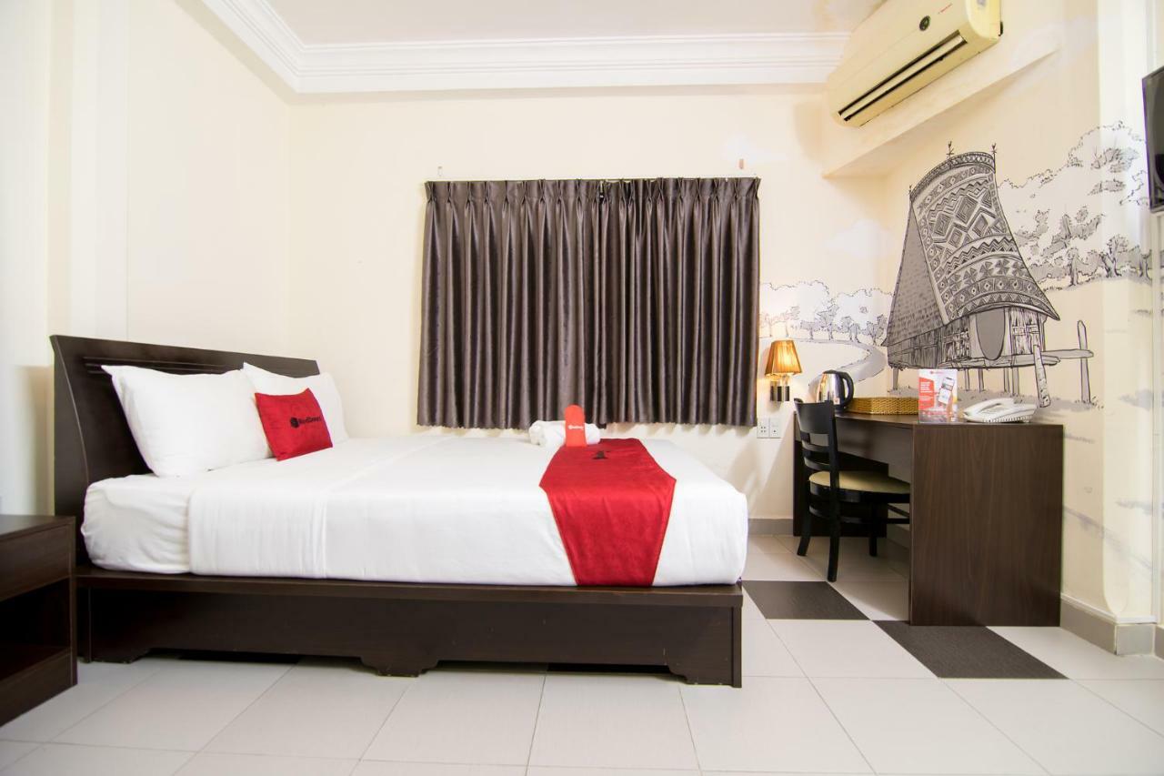Reddoorz Near Saigon Square Ho Chi Minh City