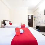Reddoorz Near Saigon Square